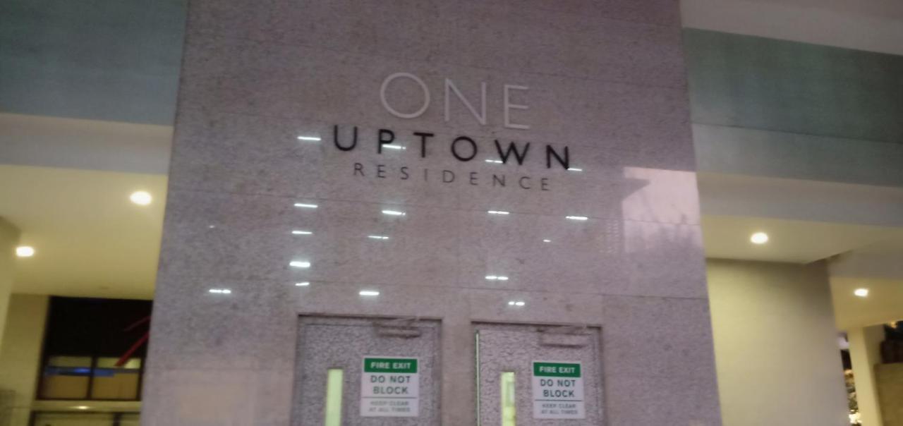 One Uptown Opposite Of Grandhyatt Hotel Manila Taguig City Exterior photo